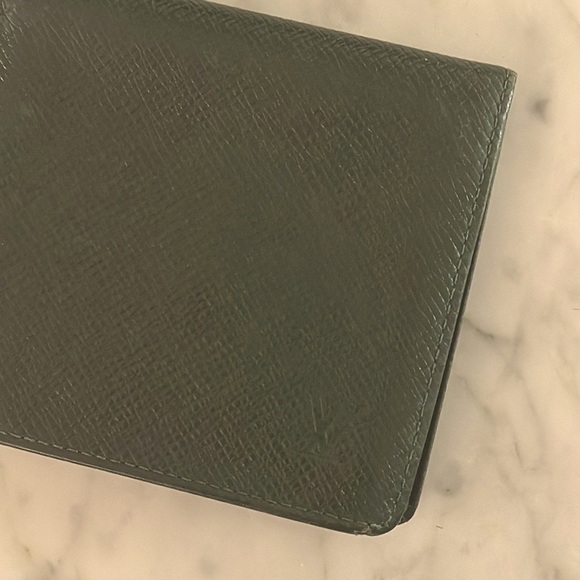 Preloved Vintage Dark Green Louie Vuitton Men's  Wallet - Picture 3 of 10